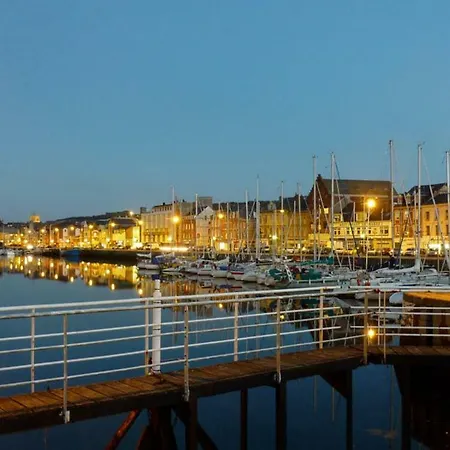 Le Quai Maupassant Apartman *